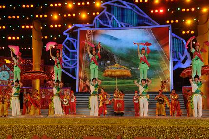 安徽花鼓灯《鼓乡情韵》在“第二届中国秧歌节”上喜获“最佳风采奖” 